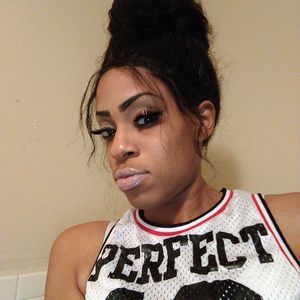 Meet your Posher, Myra